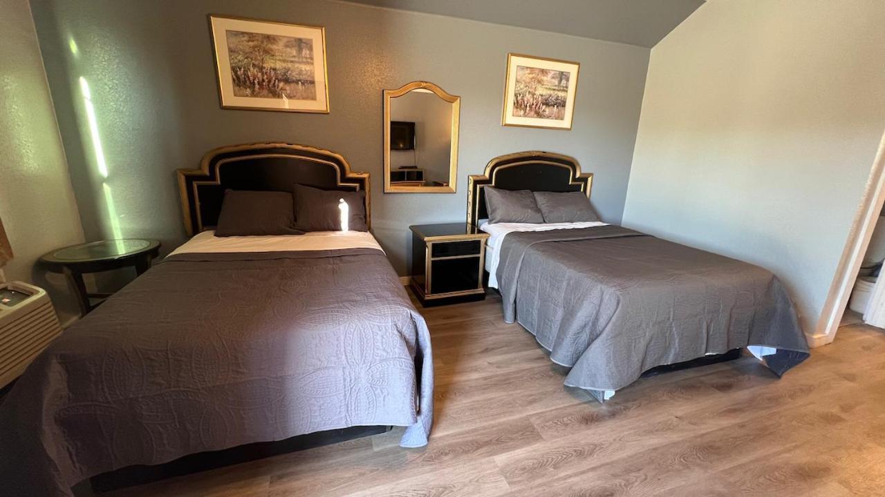 Texas Lodge Kenedy Εξωτερικό φωτογραφία