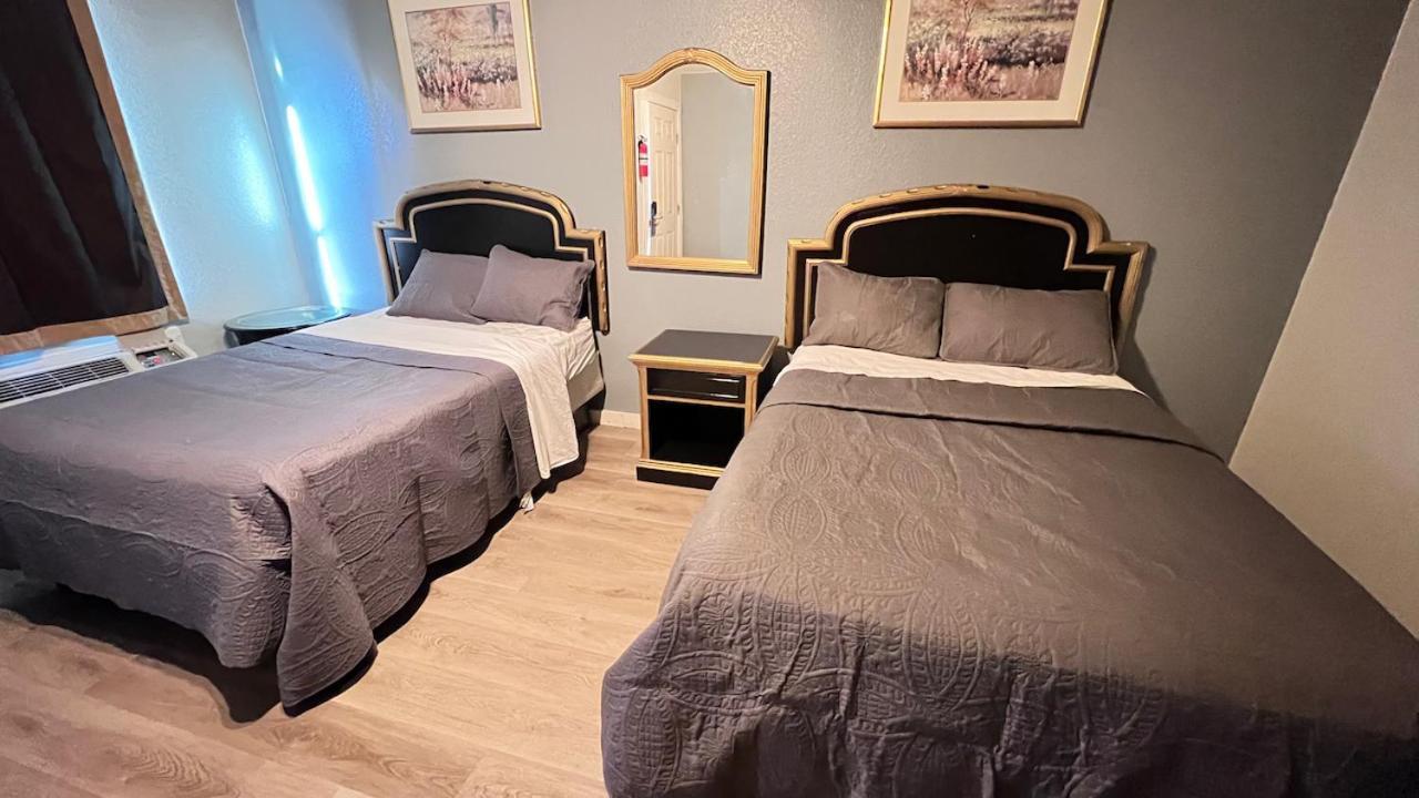Texas Lodge Kenedy Εξωτερικό φωτογραφία
