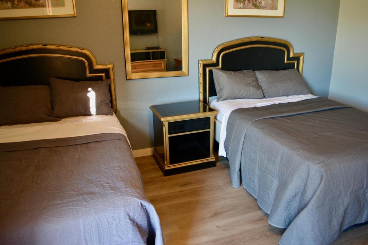 Texas Lodge Kenedy Εξωτερικό φωτογραφία