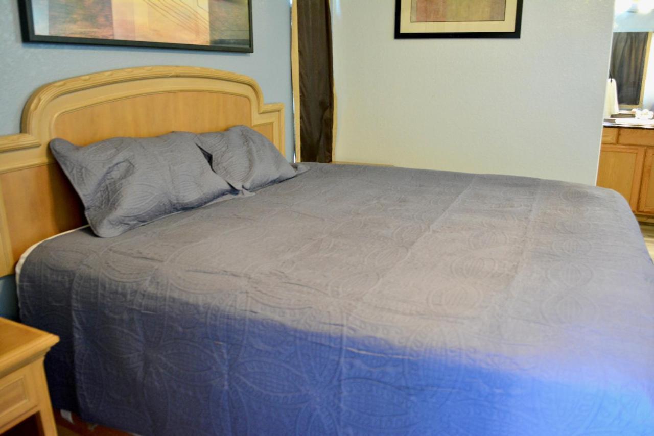 Texas Lodge Kenedy Εξωτερικό φωτογραφία